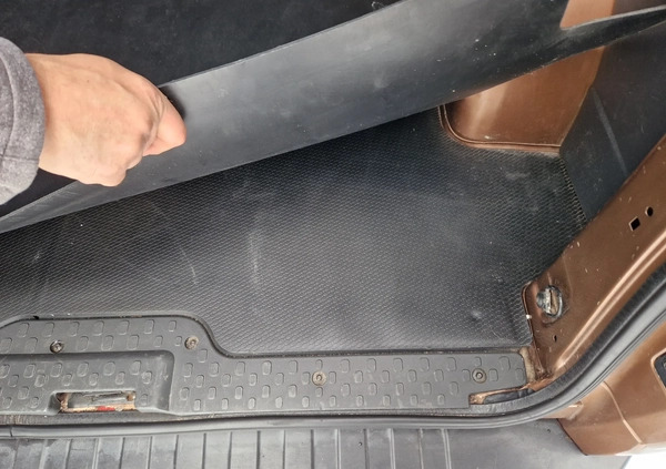 Opel Vivaro cena 65000 przebieg: 239000, rok produkcji 2015 z Puławy małe 79